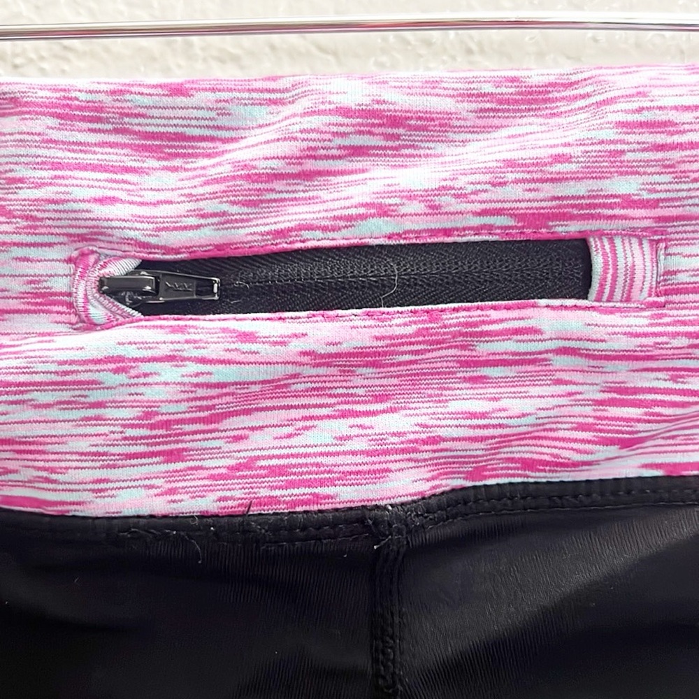 Lululemon lower rise black with pink Heathered band full length leggings - Picture 9 of 11